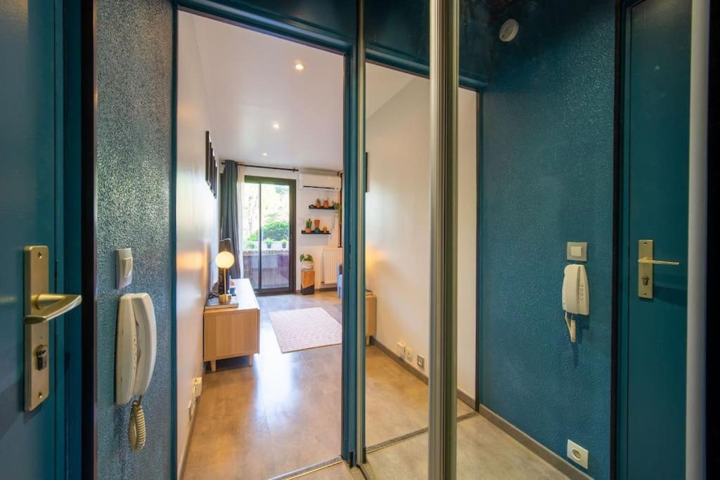 Air-Conditioned Apartment With Private Parking มาร์กเซย ภายนอก รูปภาพ