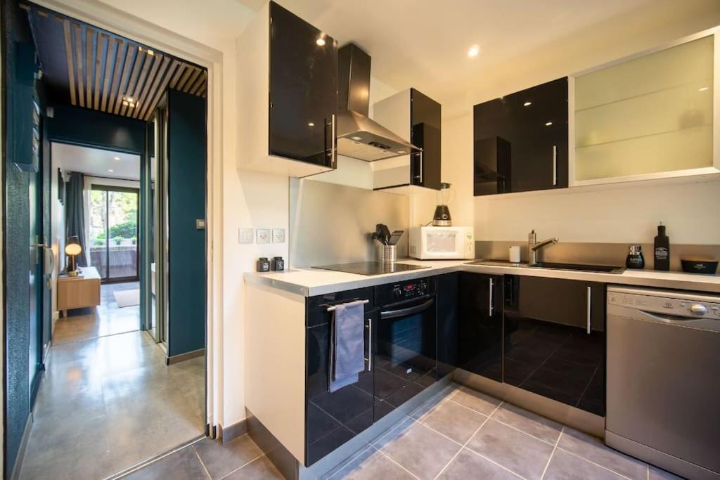 Air-Conditioned Apartment With Private Parking มาร์กเซย ภายนอก รูปภาพ
